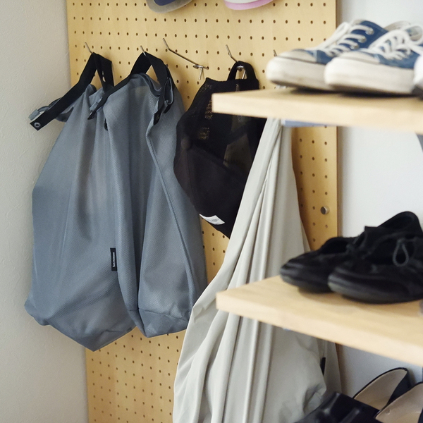 川遊びで大活躍！「メッシュ風シューズケース」が想像以上に便利でした[PR]