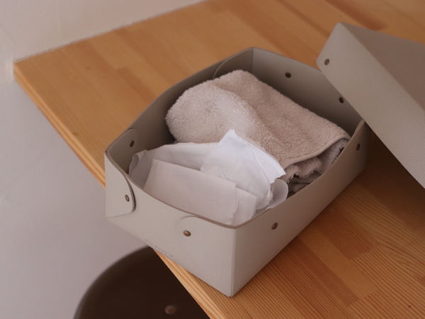 暮らしが変われば中身も変わる『蓋付き収納ボックス』のリアルな使い方、スタッフ3名がお見せします。[PR]