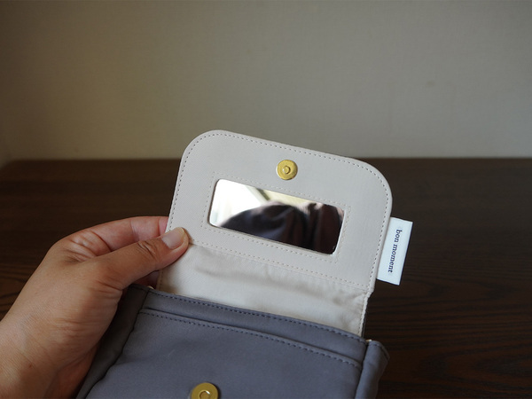 バッグの中に「身だしなみの安心」を。bon moment（ボンモマン）のミラー付きミニポーチ[PR]