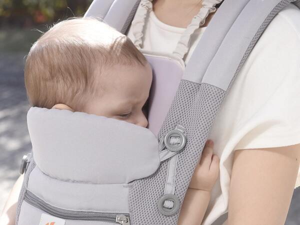 ベビーの熱中症対策！ひんやりシートで真夏のベビーカー・抱っこに安心を【インスタグラマーさんのもの選び】[PR]