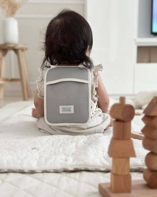 ベビーの熱中症対策！ひんやりシートで真夏のベビーカー・抱っこに安心を【インスタグラマーさんのもの選び】[PR]