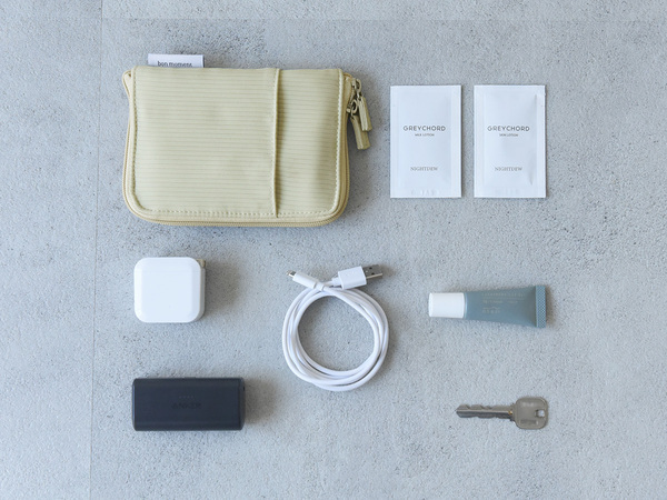 ペラペラめくって小物迷子をスピード解決！小分け整頓上手な「手帳型ポーチ」[PR]