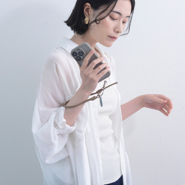 上質感と実用性で選びたい、レザー小物で季節先取り！[PR]