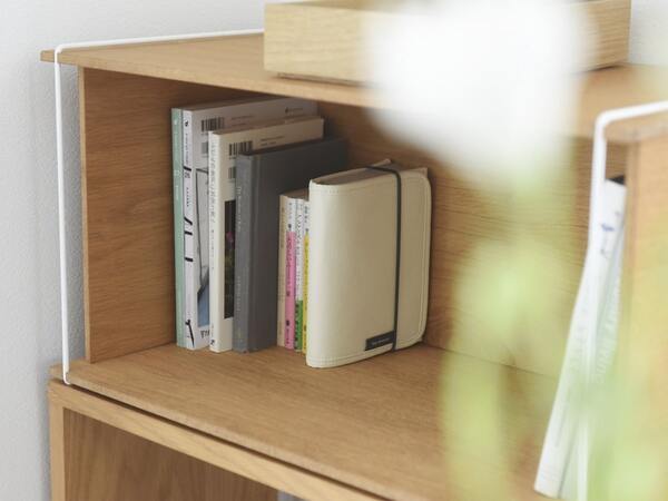 旅行目前で「パスポートどこ！？」の大捜索もなくなる、大事なものをすっきりまとめる貴重品ケース[PR]