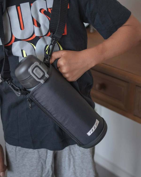 大人気キッズ水筒に1Lサイズ登場！インスタグラマーさんからも『歓喜の声』が届いています[PR]