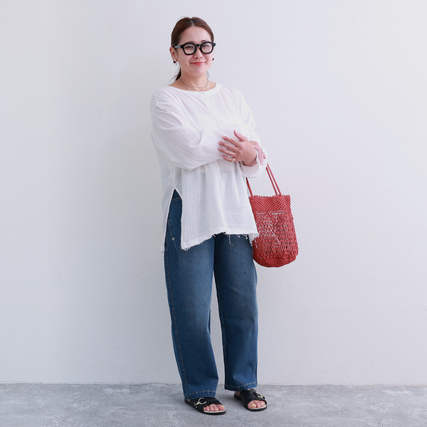 デニム好きが思わず唸る。“新感覚の軽やかさ”をスタッフ3名が体験してみました[PR]