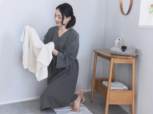 あの『湯上りワンピ』に3wayで着られるガウン誕生！秋冬のワンオペ「子どもとお風呂」の心強〜い味方に[PR]