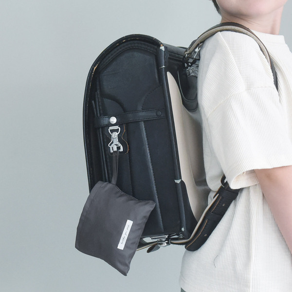 台風や雨の日の通学キッズへ、雨天のビショ濡れお守りアイテム4選[PR]