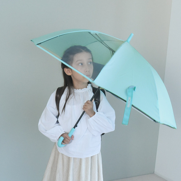 台風や雨の日の通学キッズへ、雨天のビショ濡れお守りアイテム4選[PR]