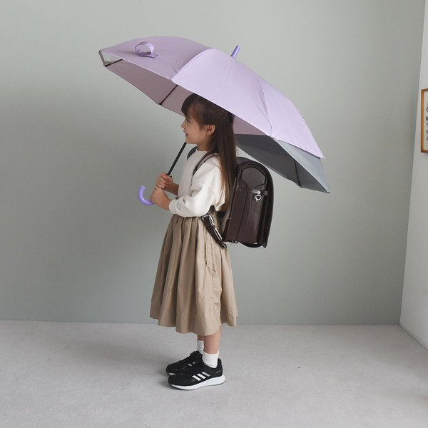 台風や雨の日の通学キッズへ、雨天のビショ濡れお守りアイテム4選[PR]