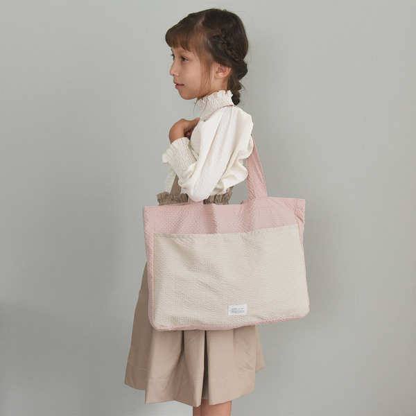 台風や雨の日の通学キッズへ、雨天のビショ濡れお守りアイテム4選[PR]