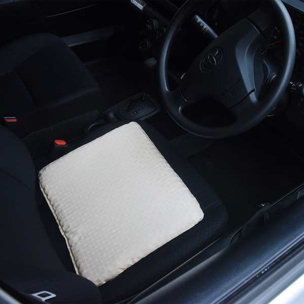 1日なんと7時間！座りすぎの毎日を優しい座り心地でつつむクッション[PR]