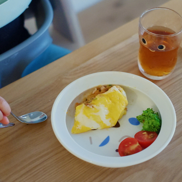 ユニバーサルデザインの“すくいやすい器”で、スプーン食べの一歩を[PR]