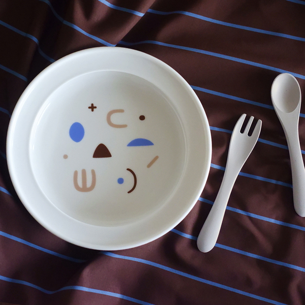 ユニバーサルデザインの“すくいやすい器”で、スプーン食べの一歩を[PR]