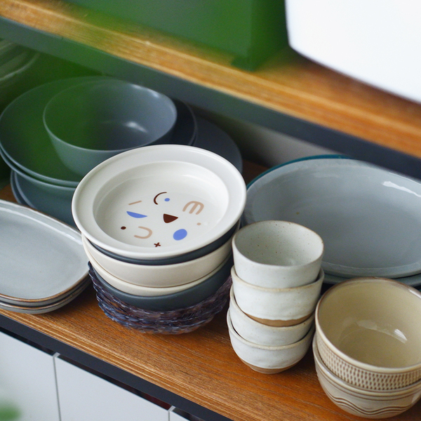 ユニバーサルデザインの“すくいやすい器”で、スプーン食べの一歩を[PR]