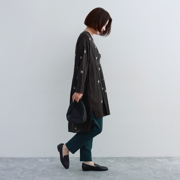 あの「リラパン」が帰ってきた！“楽ちんキレイ”を叶える人気者パンツのスタッフ着回しレポ[PR]