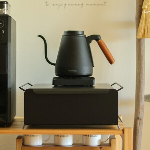 まさに『理想のブレッドケース』機能も見た目もこだわったキッチン収納が、インスタグラマーさん宅でも美しく活躍中！[PR]