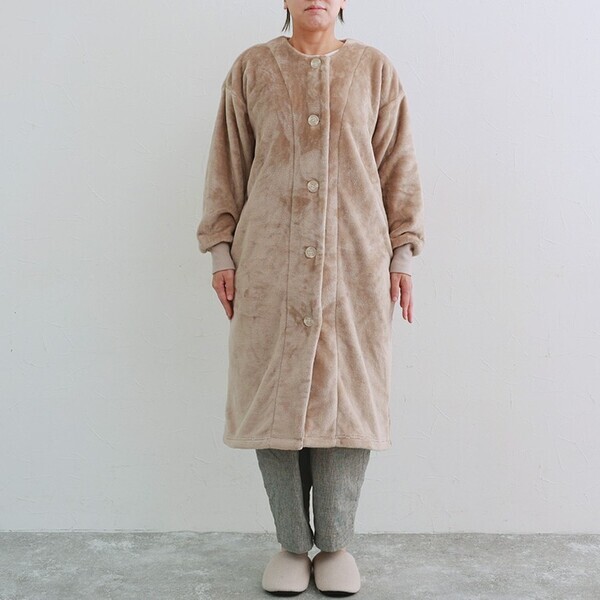 今年も『着る毛布』の季節がやってきた！身長さまざまスタッフ4名のサイズ診断レポ[PR]