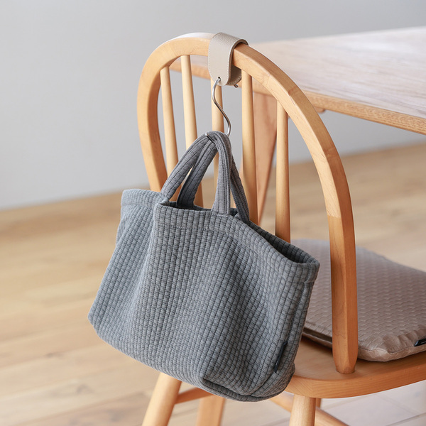 S字フックの生活感にさようなら！落ちない＆隠さない、麗しの便利フック[PR]