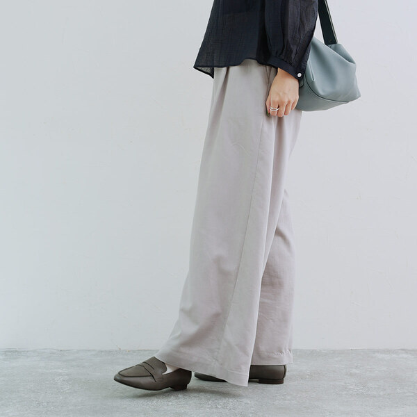 約4年ぶりの待望復活「軽やかローファー」。サイズ選びに悩みがちなスタッフにもフィット！感動のはき心地レビュー[PR]