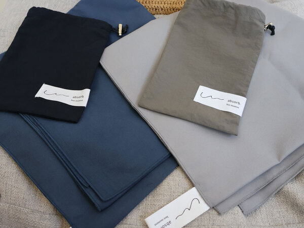 夏だけじゃない！一年中活躍する、コンパクトになるセームタオルに新サイズ登場。[PR]