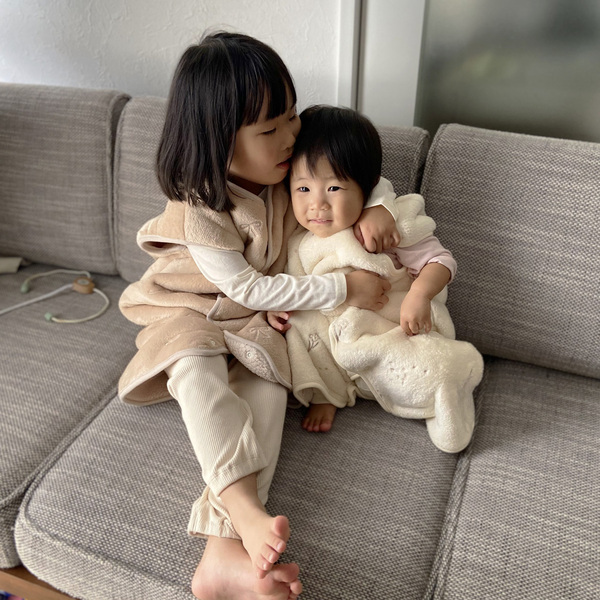 「ふわもこ刺繍スリーパー」で眠る時間がもっと幸せに。ぎゅっと抱きしめたくなるフワフワ感。[PR]