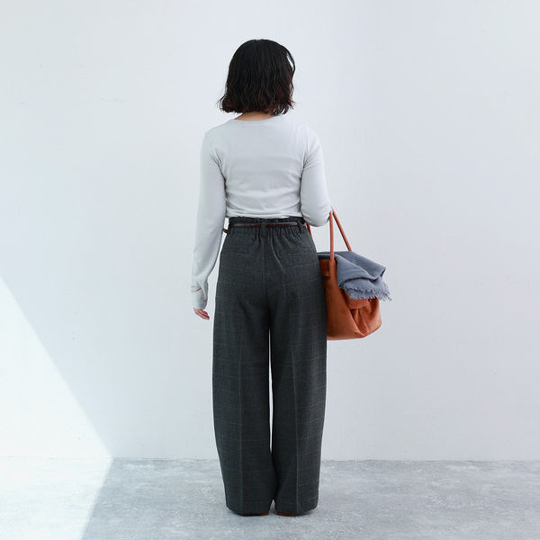 “ワイドパンツ愛好家”さん集まれ～！秋冬のスタートダッシュを飾る「すらりと美脚ぬくもりパンツ」。スタッフ3名の正直レポ[PR]