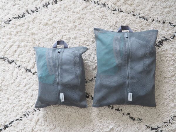 面倒な後片付けが一手間減る！「洗濯ネットになる衣類ポーチ」で旅行後の荷ほどきが快適に[PR]