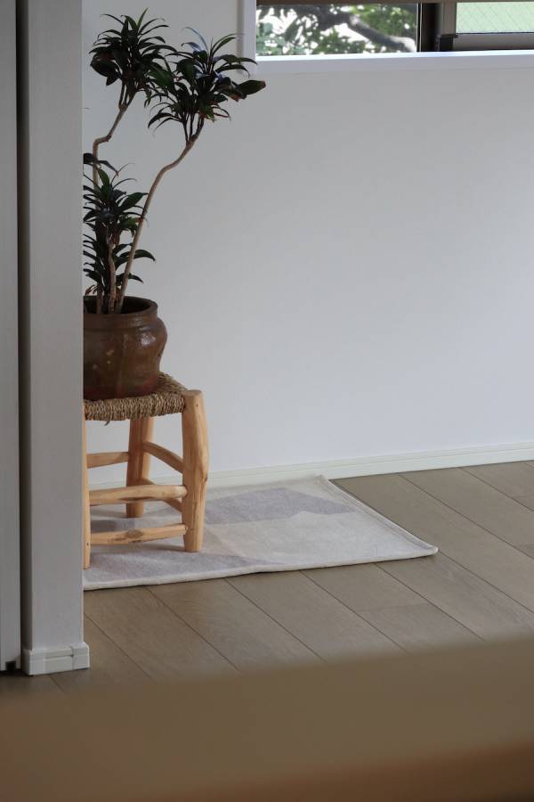 アートな玄関マットで、目指すは『第一印象から洒落見えハウス』インテリア好きスタッフはこの柄を選びました！[PR]