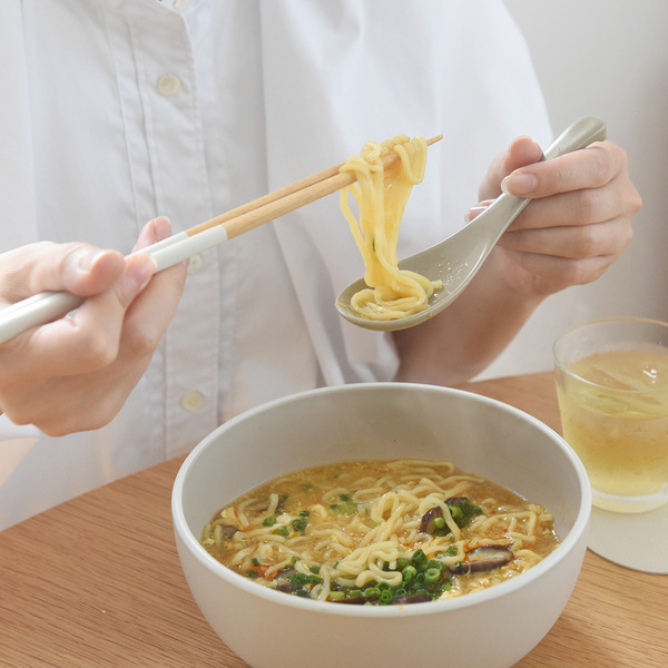 食欲の秋にスプーン大特集！「選びたいのは天然木？陶器？」担当バイヤーに聞いてみた【全4種類】の使い心地[PR]