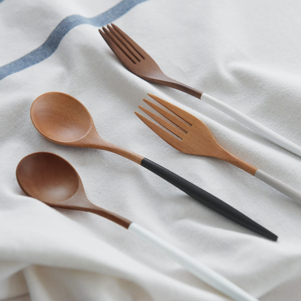 食欲の秋にスプーン大特集！「選びたいのは天然木？陶器？」担当バイヤーに聞いてみた【全4種類】の使い心地[PR]