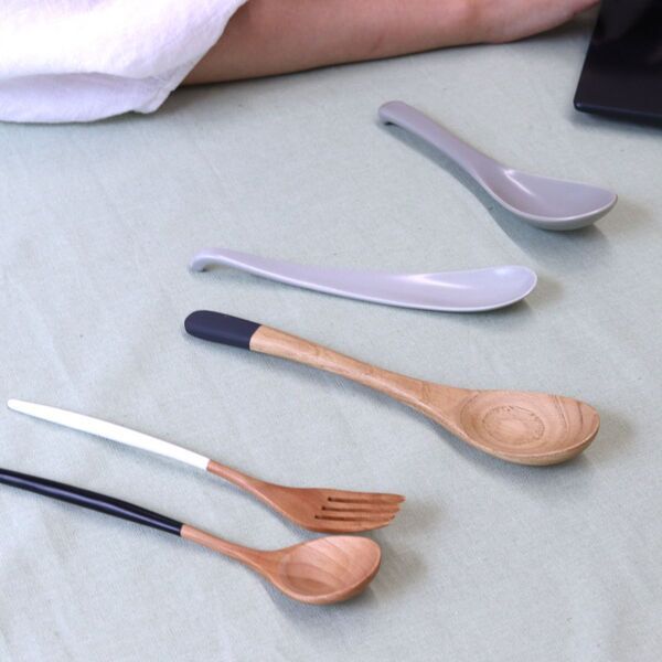 食欲の秋にスプーン大特集！「選びたいのは天然木？陶器？」担当バイヤーに聞いてみた【全4種類】の使い心地[PR]