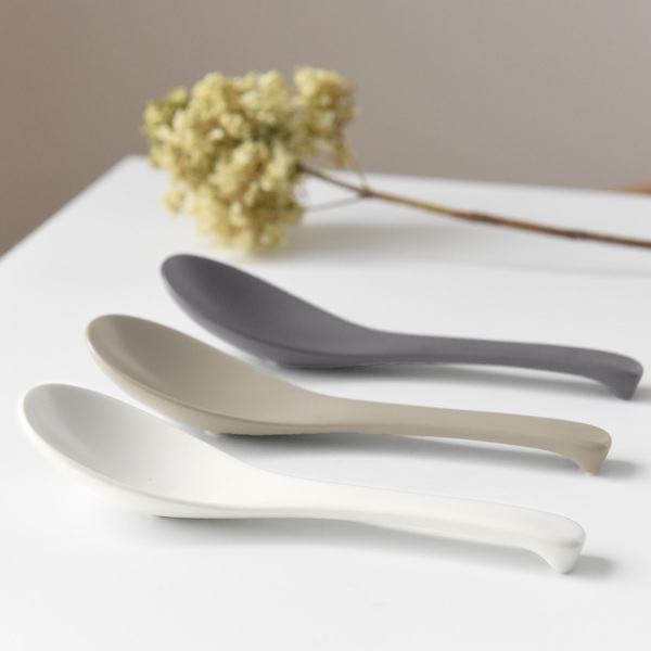 食欲の秋にスプーン大特集！「選びたいのは天然木？陶器？」担当バイヤーに聞いてみた【全4種類】の使い心地[PR]