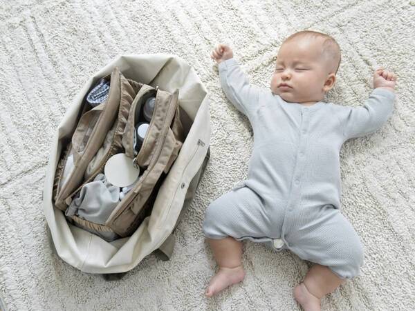 ただのトートが多機能マザーズバッグに変身！ママのための究極バッグインバッグが誕生[PR]