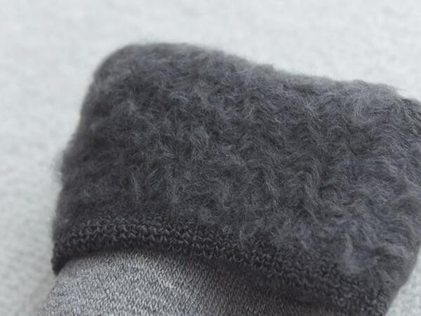 登山家さんも愛用、本気のあったかソックス『もちはだ』今年の全ラインナップを徹底解説！[PR]