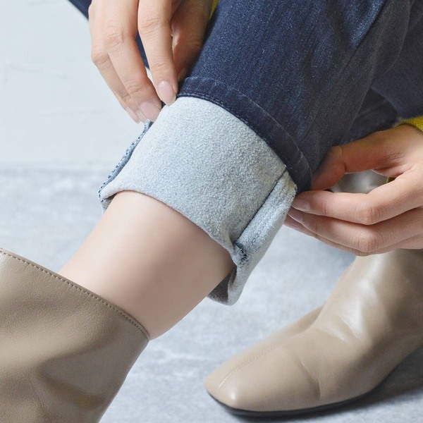 リピーターさん御用達、裏パウダー起毛の「あったかスリムパンツ」スタッフ3人の着用レポート[PR]