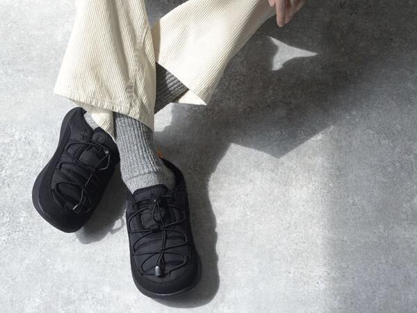 疲れにくい靴３連発！歩きっぱなしのバイヤー厳選、今年の『すごい靴』はこれ。[PR]