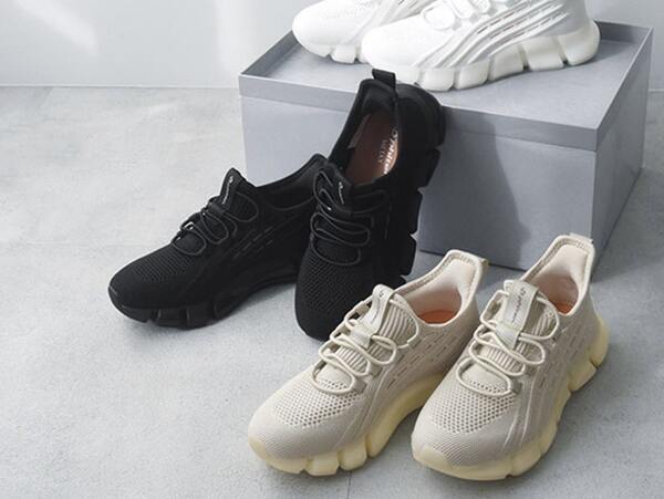 疲れにくい靴３連発！歩きっぱなしのバイヤー厳選、今年の『すごい靴』はこれ。[PR]