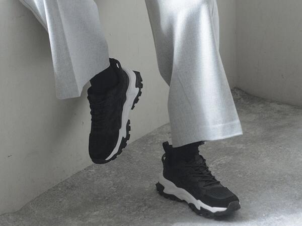 疲れにくい靴３連発！歩きっぱなしのバイヤー厳選、今年の『すごい靴』はこれ。[PR]