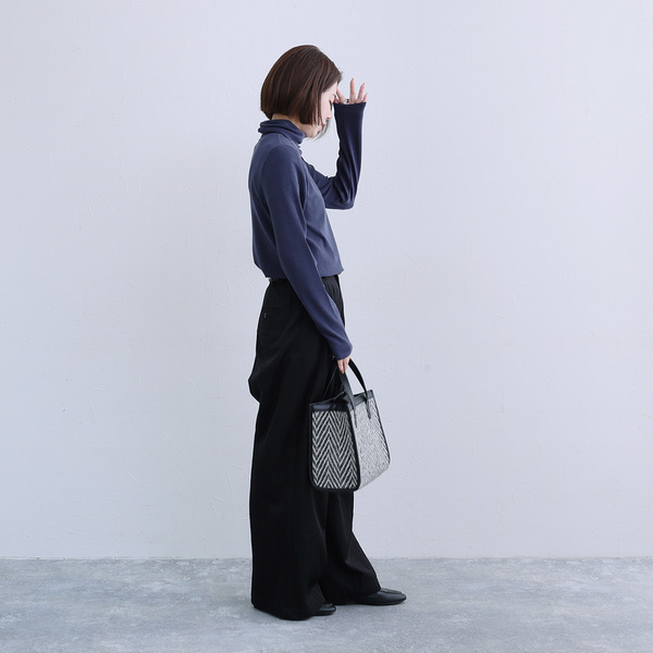 冬のはじまりに、しなやかな一着を。スタッフ3人が虜になった「あったかウェア」着用レポ[PR]