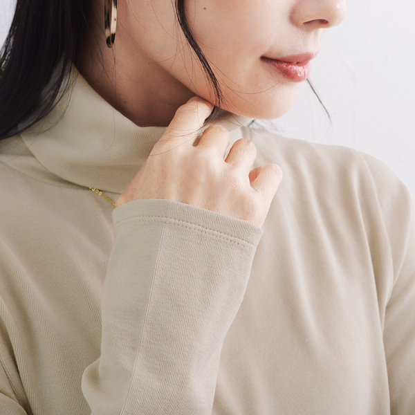 冬のはじまりに、しなやかな一着を。スタッフ3人が虜になった「あったかウェア」着用レポ[PR]