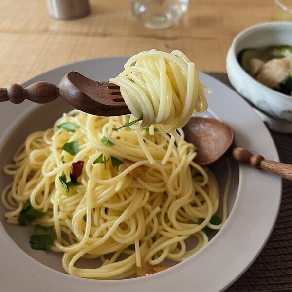 「食べやすさ・見栄え・サイズ感」すべてが揃った革命的うつわ！インスタグラマーさんはこう使っています[PR]