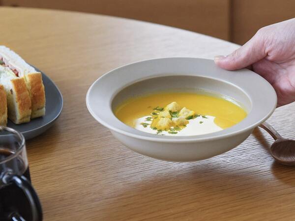 「食べやすさ・見栄え・サイズ感」すべてが揃った革命的うつわ！インスタグラマーさんはこう使っています[PR]