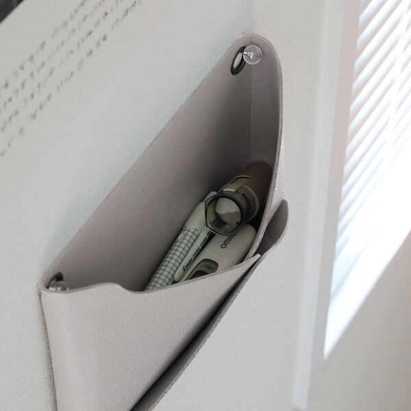文房具や生活雑貨の出しっぱなしグセ卒業！「マチ付き」お片付けポケット[PR]