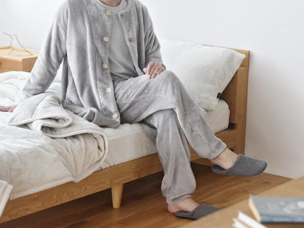 お家の中では寒さ知らず。「着る毛布」と「はく毛布」でインスタグラマーさんも冬支度[PR]