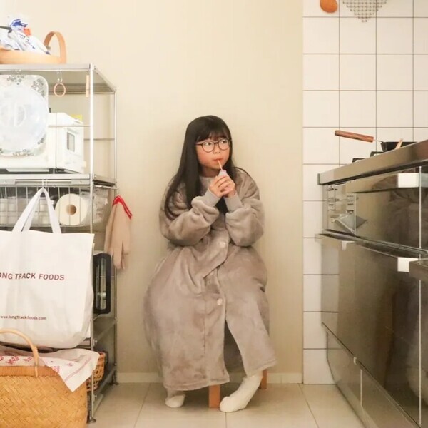 お家の中では寒さ知らず。「着る毛布」と「はく毛布」でインスタグラマーさんも冬支度[PR]