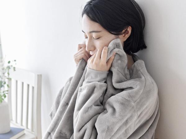 お家の中では寒さ知らず。「着る毛布」と「はく毛布」でインスタグラマーさんも冬支度[PR]