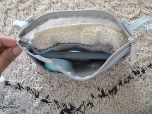 もうバッグの底に沈まない！「吊り下げバッグインバッグ」があれば、小物の取り出しがスムーズに[PR]