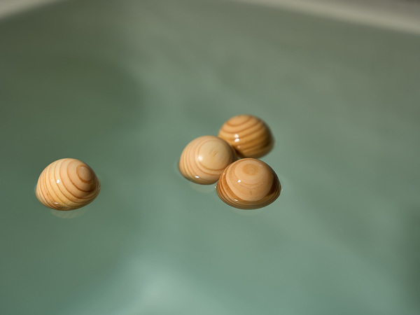 スイーツからリラックスグッズまで。ホリデーシーズンに贈りたい、大人の女性が喜ぶプチギフト6選！[PR]