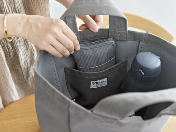 収納上手な４in１。小物迷子がなくなる「手帳型ミニポーチ」、スタッフは旅にも趣味にも愛用中〜[PR]